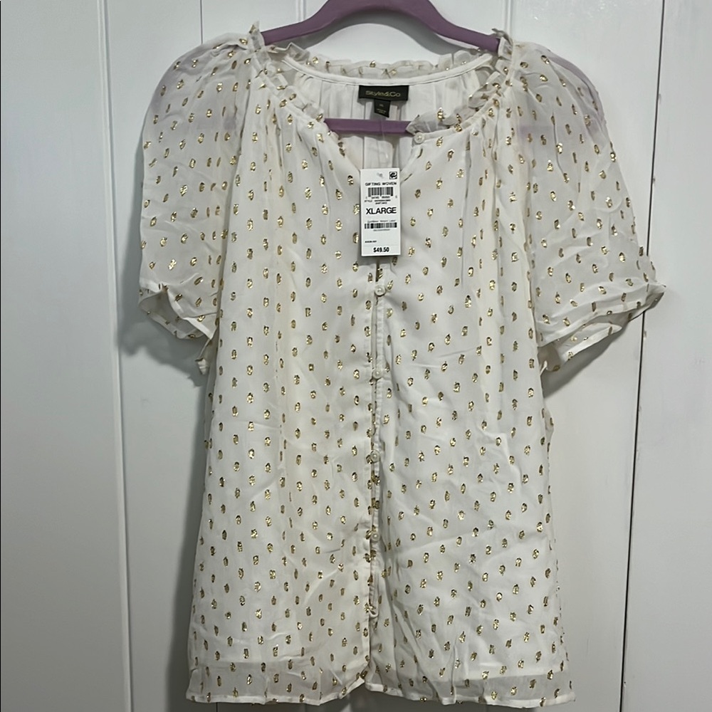 New York & Company Cream Ruffled Short Sleeve Blouse